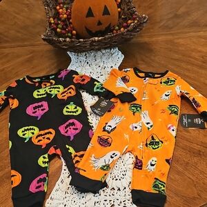Halloween Themed Kids 2 Pair Set - Black and Orange Pumpkins Ghosts BNWT 3 6 Mos